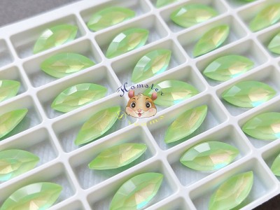 Човники K9 Peridot Aurora 7×15 мм (1 шт)