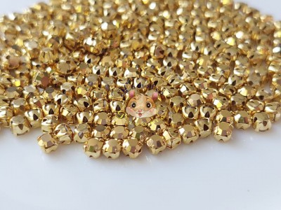 Шатони Preciosa Maxima Crystal Aurum/ золото 3 мм (1 шт) Шатони Preciosa Maxima Crystal Aurum/ золото 3 мм (1 шт)