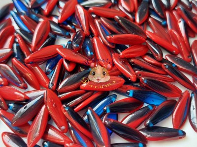 Намистини Кинджали Opaque Red Cobalt Blue 5×16 мм (1 шт) Намистини Кинджали Opaque Red Cobalt Blue 5×16 мм (1 шт)
